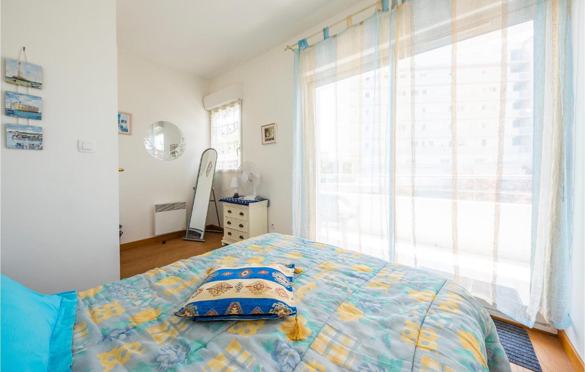 Gorgeous Apartment In Royan With Kitchen Екстер'єр фото